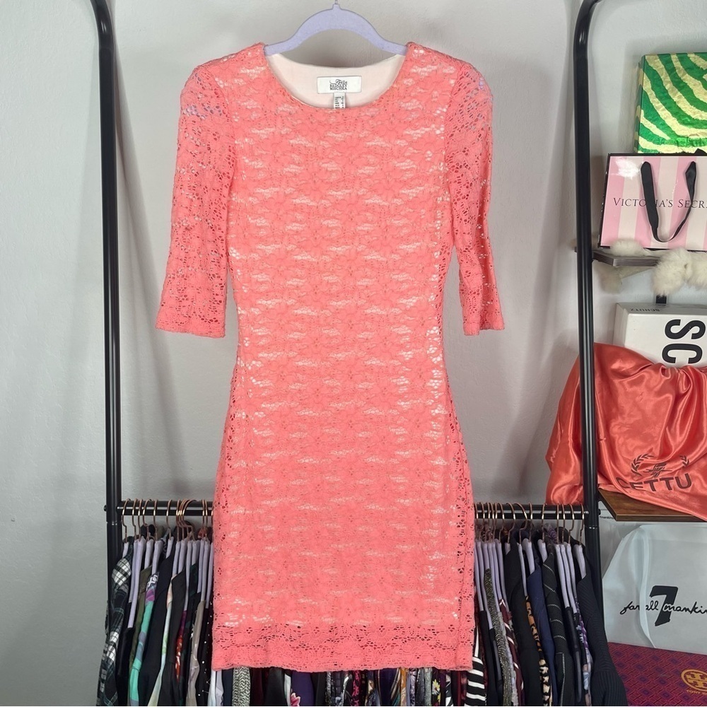 Belle Badgley Mischka Pine Lace Bodycon Dress